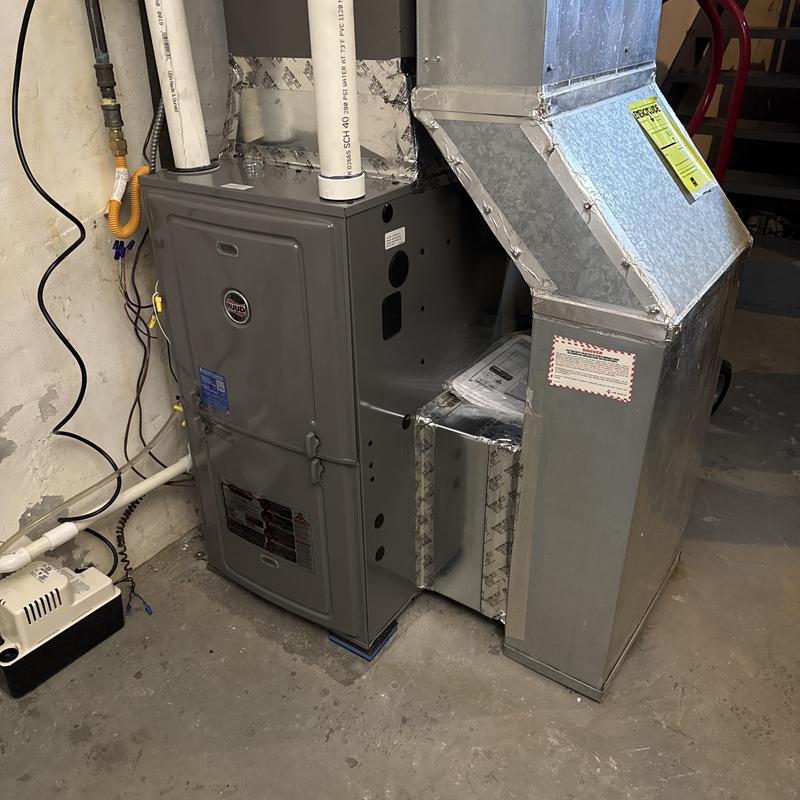 Ruud 96% gas furnace with upgraded media filter Ruud 96% gas furnace with upgraded media filter