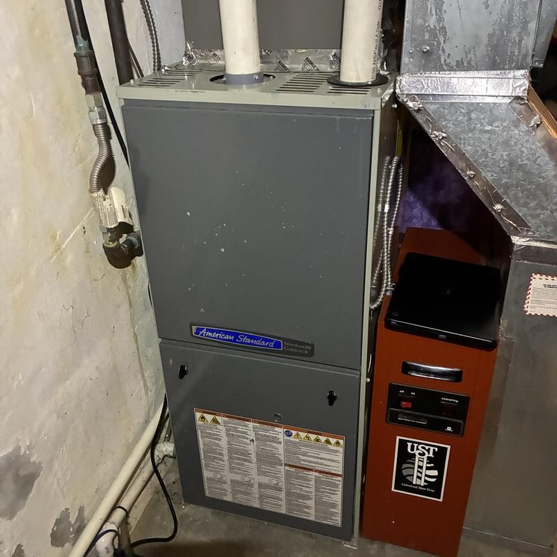 American Standard gas furnace and humidifier unit American Standard gas furnace and humidifier unit