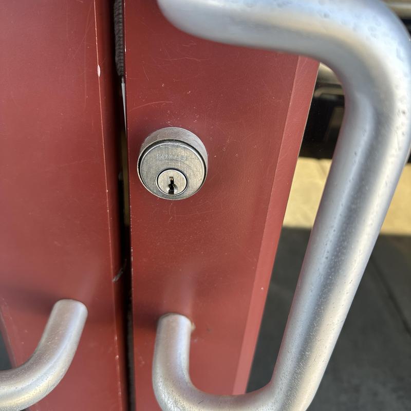 Commercial door lock rekey on double doors with handles