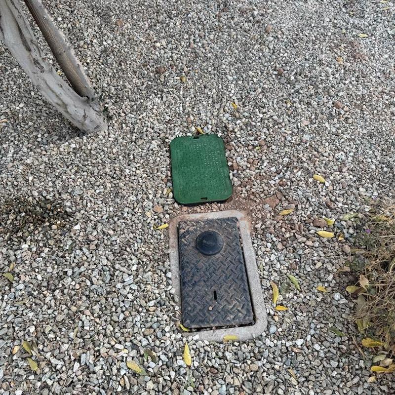 Pressure regulating valve irrigation box in gravel bed