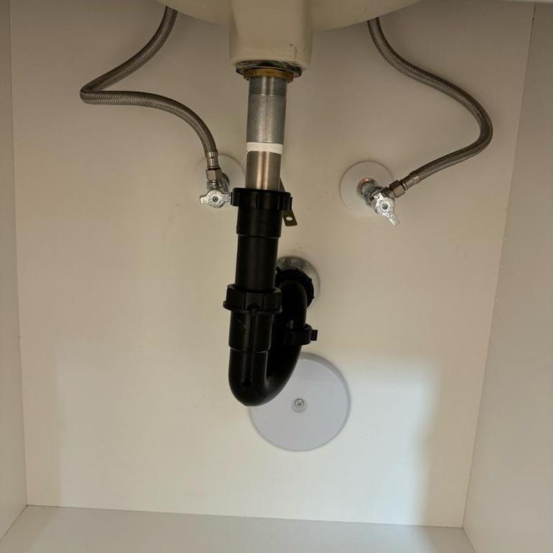 Sink drain trap installation with water supply lines Sink drain trap installation with water supply lines