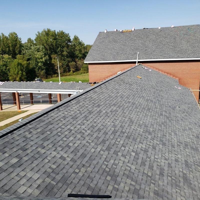 Owens Corning Oakridge shingles on commercial roof
