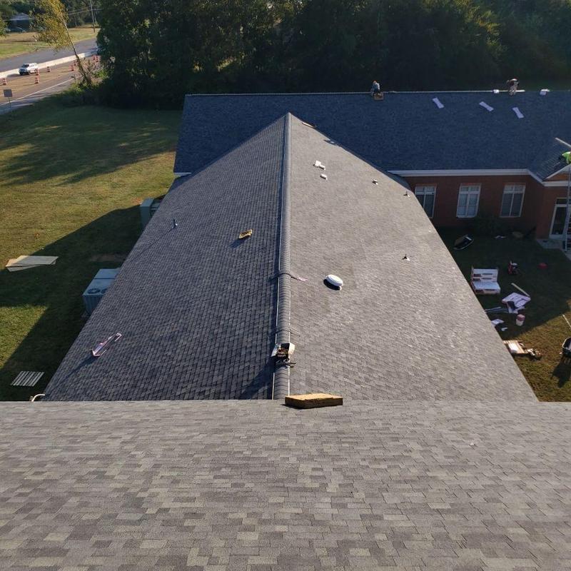 Owens Corning Oakridge shingle roof on commercial building