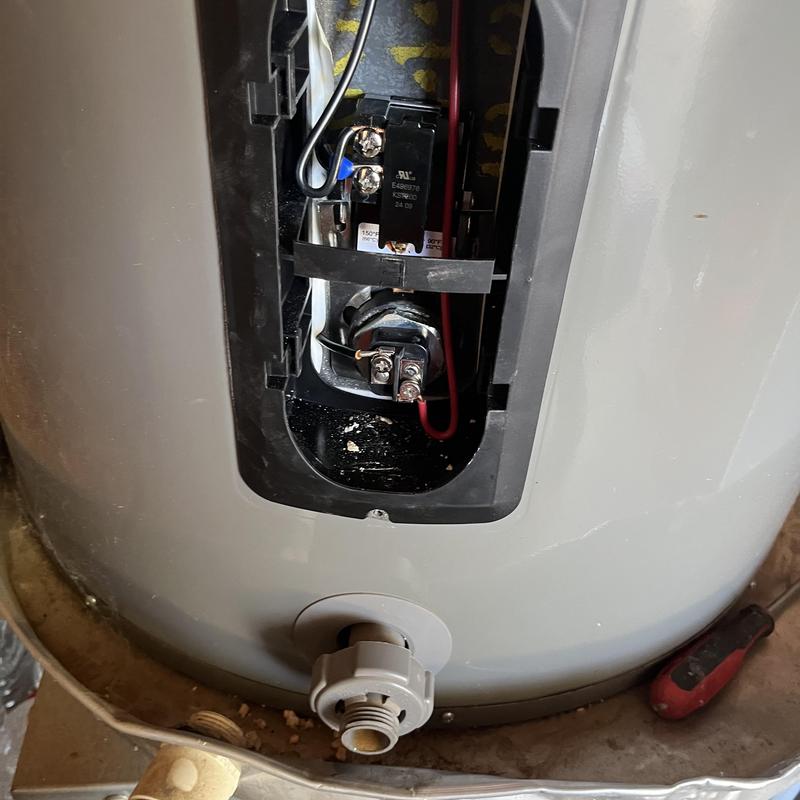 Water heater thermostats and heating elements replacement