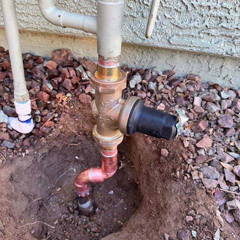 Pressure regulating valve on copper riser installation