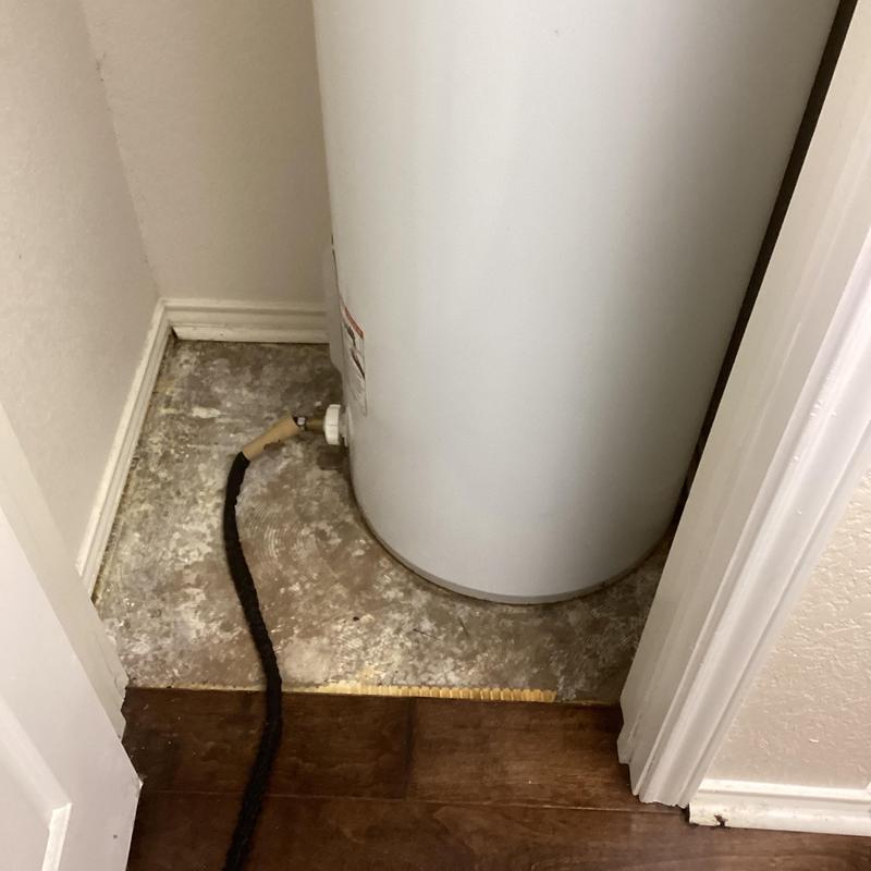 Water heater with aluminum pan and T&P reroute