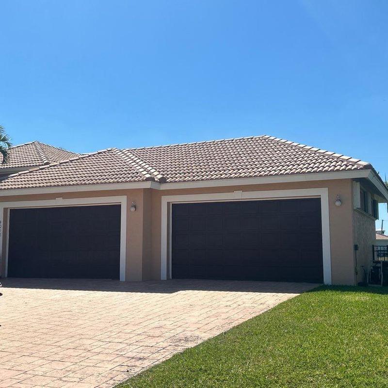 Concrete tile roof on residential home in Cape Coral