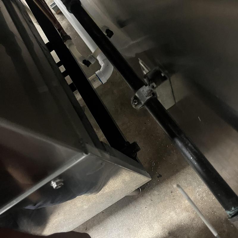 Gas flex lines for stove with leak check