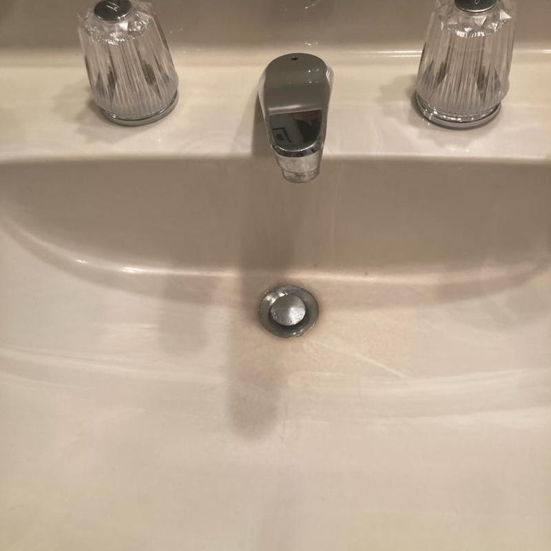 Delta bathroom sink faucet with widespread knobs