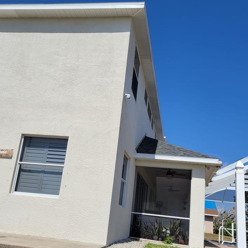 Shingle roof transition on Cape Coral home