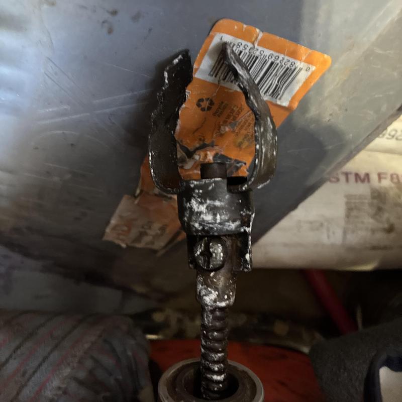 Sewer line cleaning tool with grease buildup