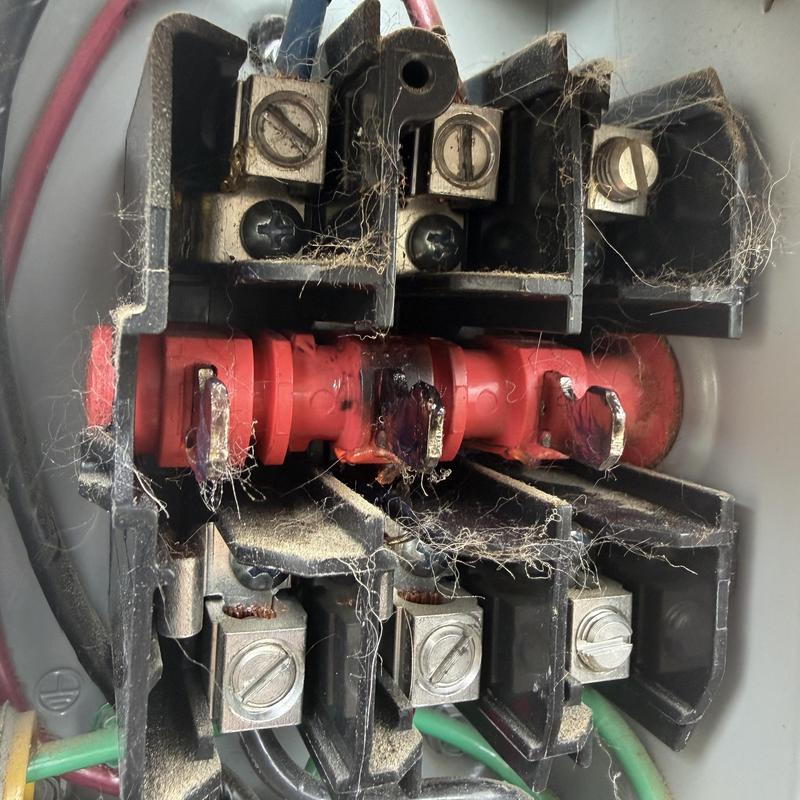 HVAC contactor with burnt and dusty terminals