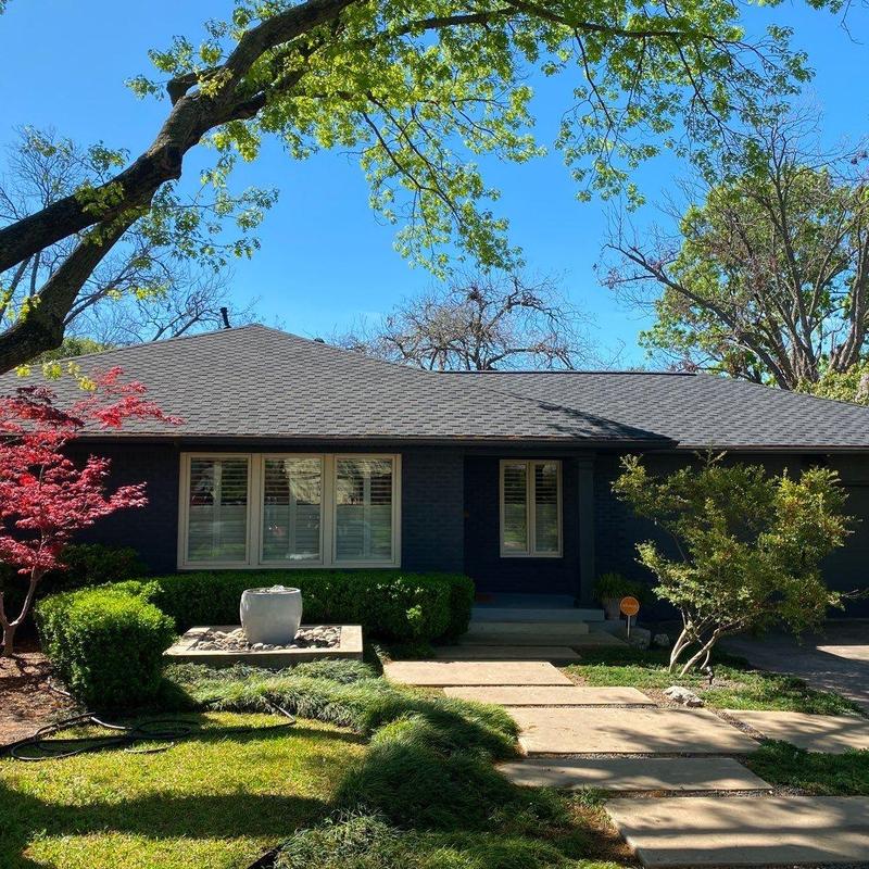 GAF Grand Sequoia shingle roof in charcoal color