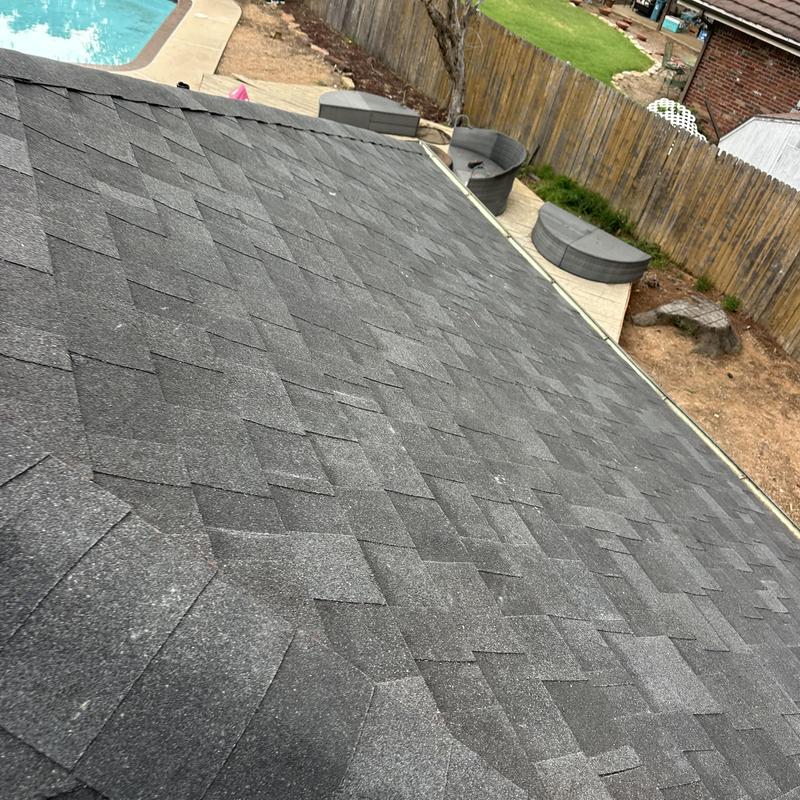 Onyx black Owens Corning architectural shingles roof