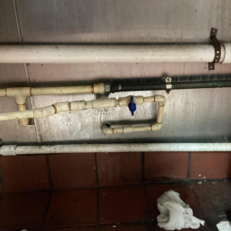 CPVC water pipes and fittings with shutoff valve installation