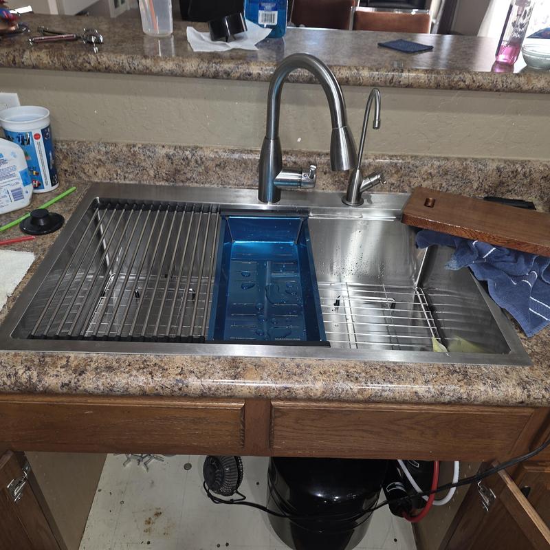 Single bay stainless steel kitchen sink with faucet Single bay stainless steel kitchen sink with faucet