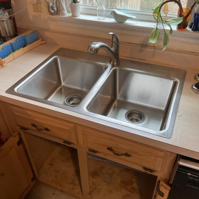 Kitchen sink basket strainer and drain installation