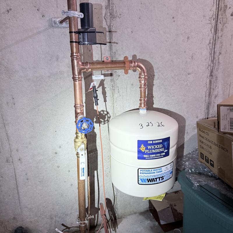 Expansion tank and ball valve with copper piping