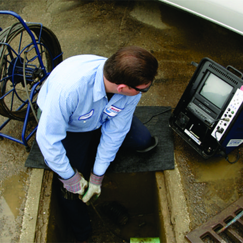 Sewer line video inspection with monitor and cable reel