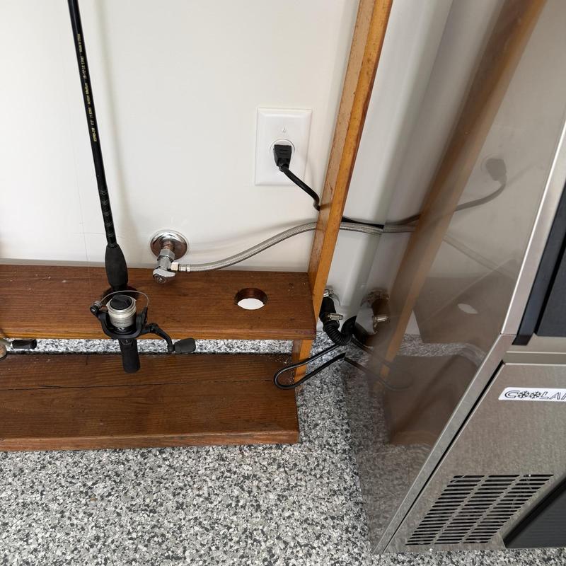 Icemaker stainless braided supply line installation in garage