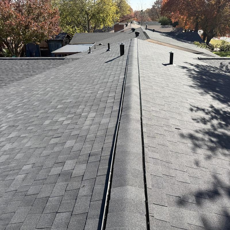 Onyx black Owens Corning architectural shingle roof