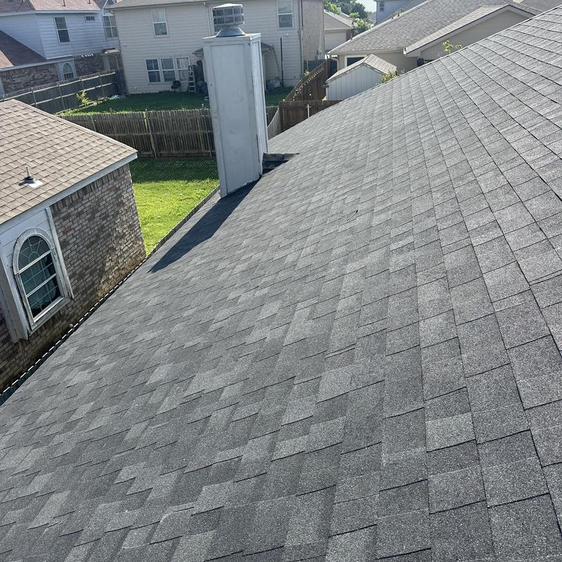 Onyx black Owens Corning architectural roof shingles
