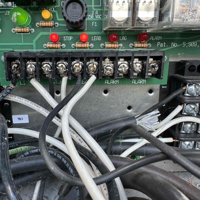 Control panel wiring and alarm indicator lights