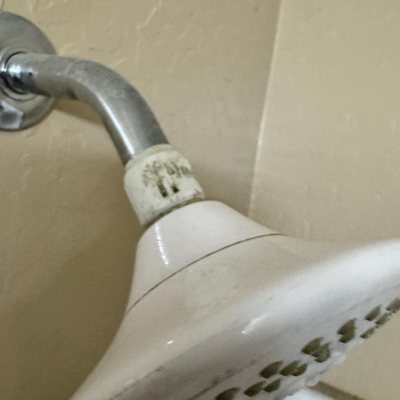 Showerhead with removed flow restrictor o-rings