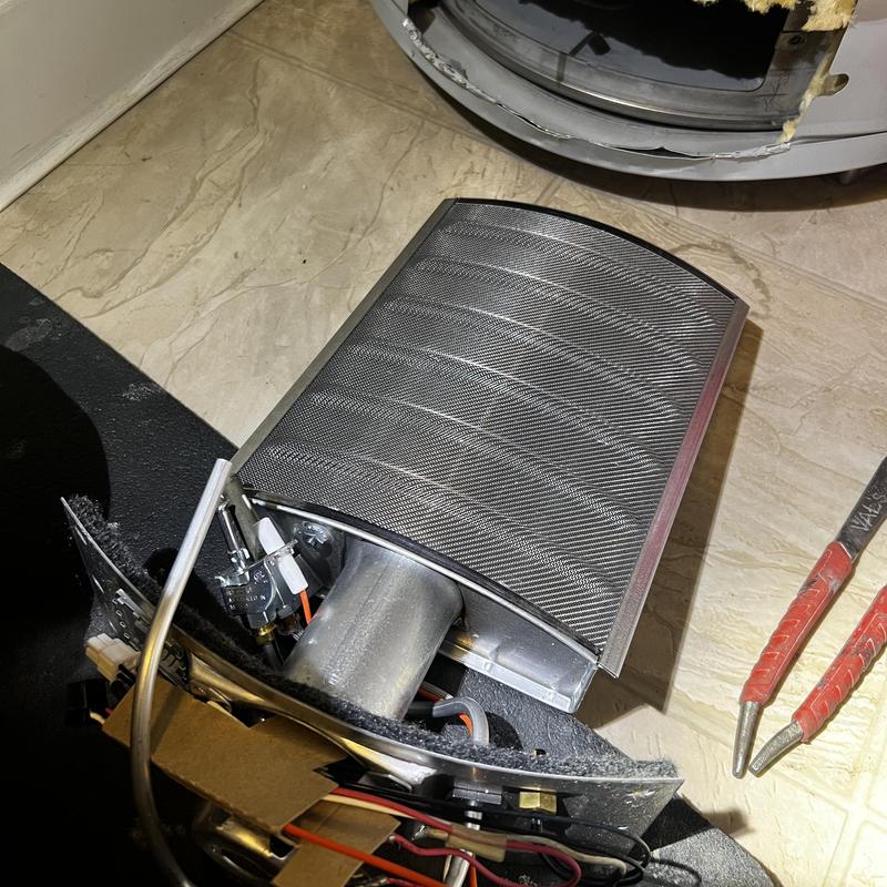 Water heater pilot assembly with burner installation