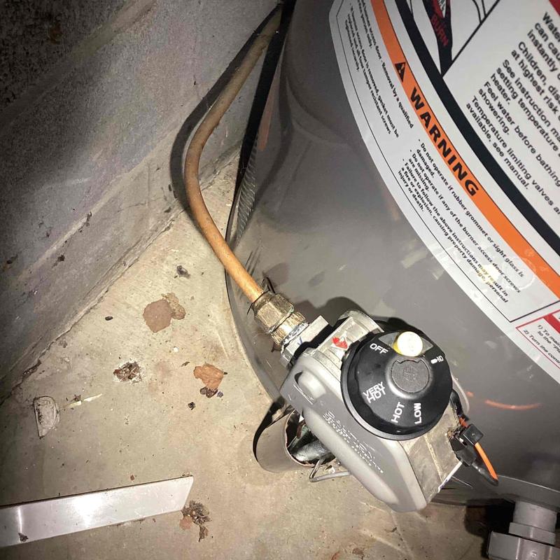 Water heater gas control valve and copper line connection