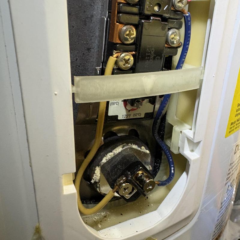 Water heater heating element with wiring connections Water heater heating element with wiring connections