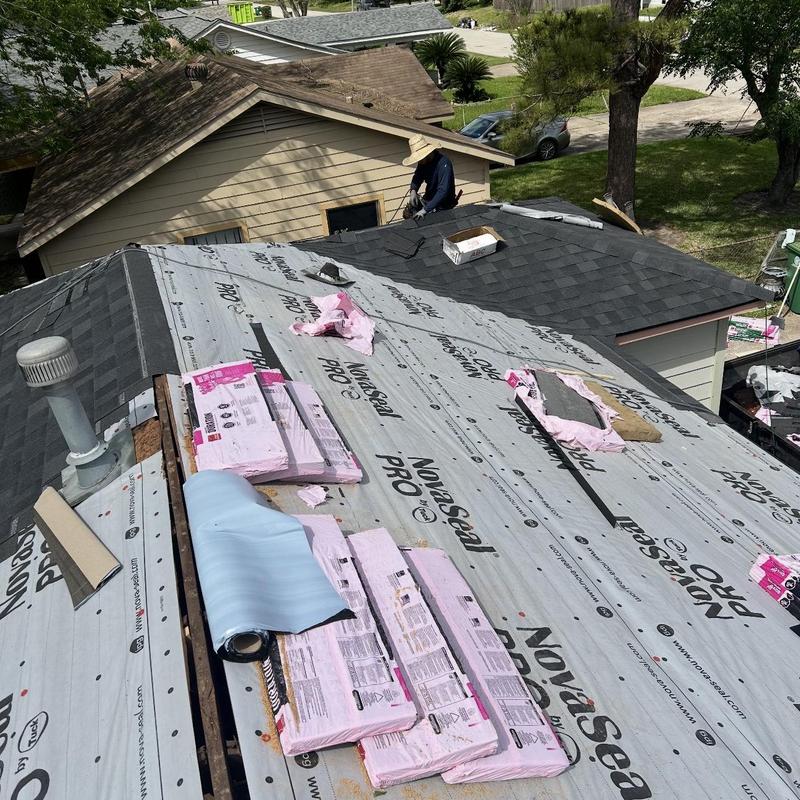Owens Corning shingles installation on residential roof