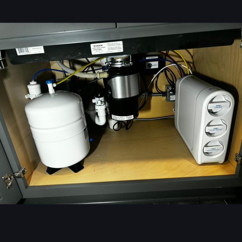 Reverse osmosis water filtration system under sink installation