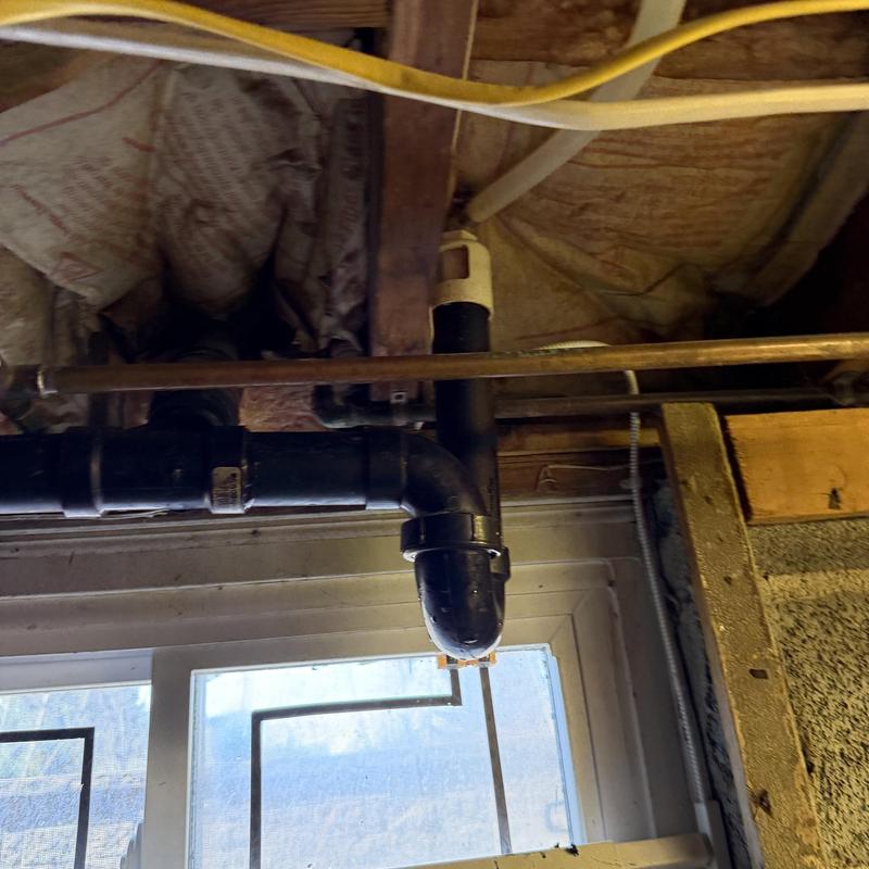 Kitchen drain piping under ceiling near window Kitchen drain piping under ceiling near window