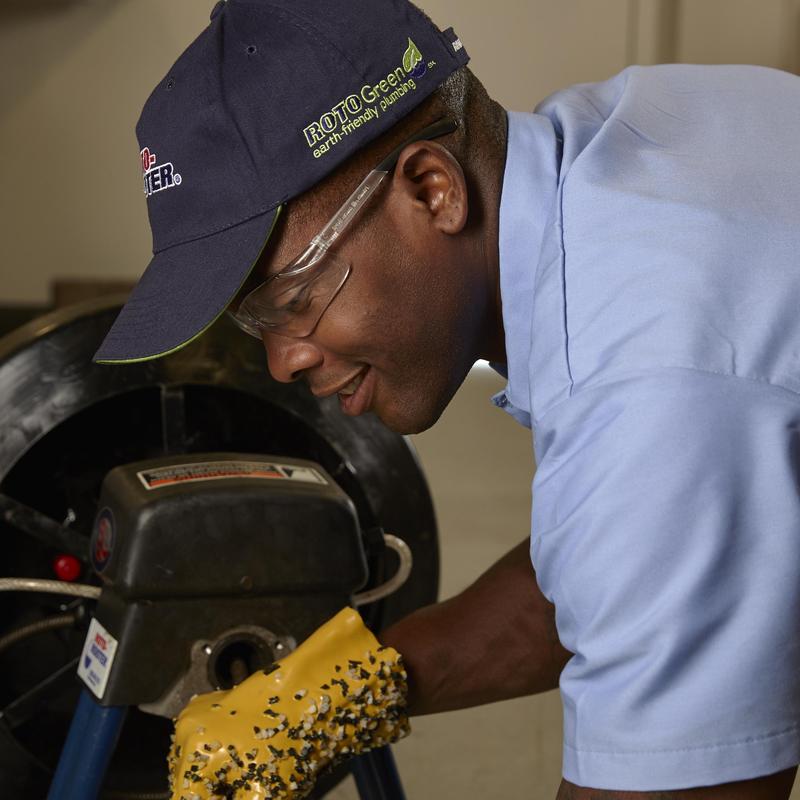 Drain snake machine used by plumber in Chattanooga