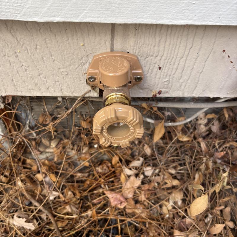 Outdoor hose bib with new frost-proof replacement valve Outdoor hose bib with new frost-proof replacement valve