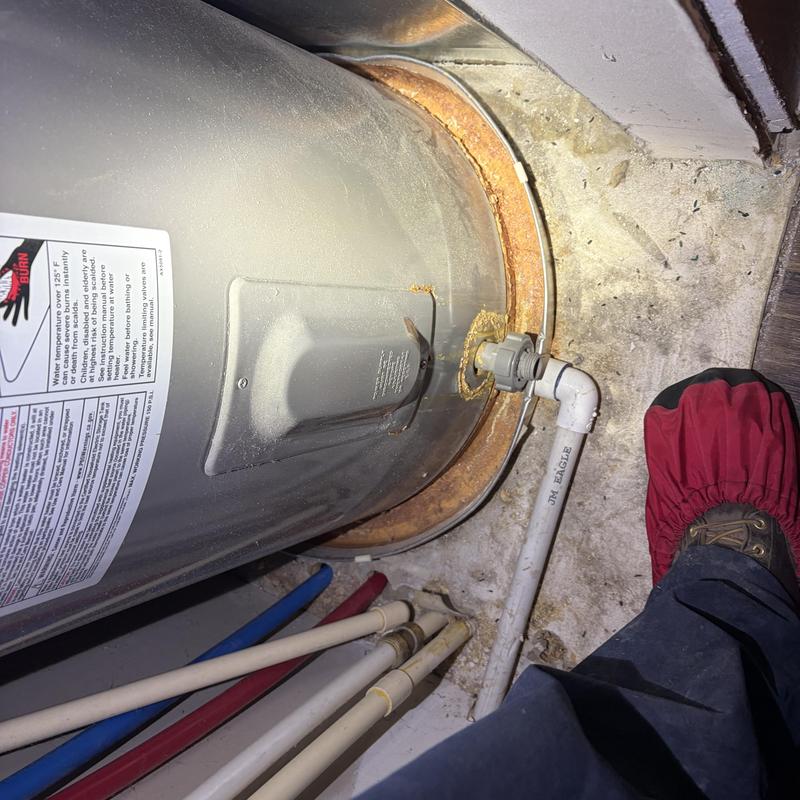 Water heater drain valve and surrounding pipes inspection Water heater drain valve and surrounding pipes inspection