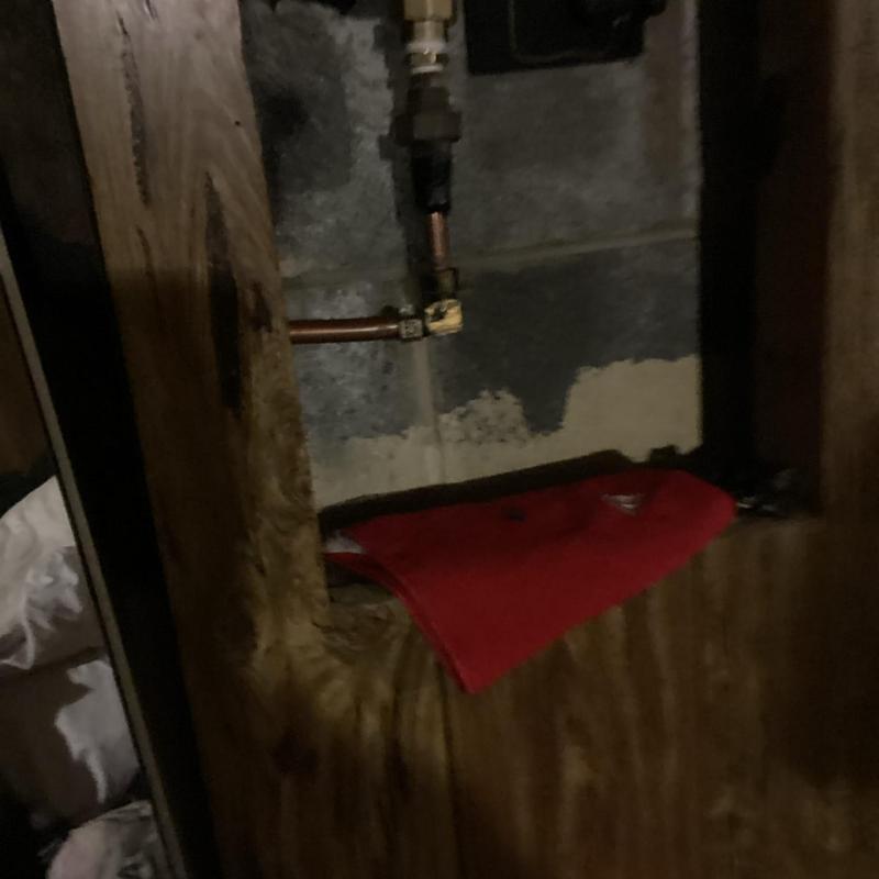 Pressure reducing valve with copper piping installation