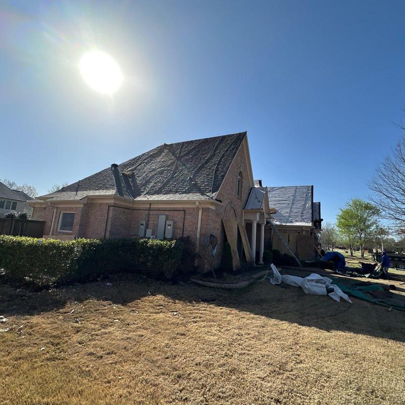 Owens Corning Oakridge shingle roof replacement in Collierville