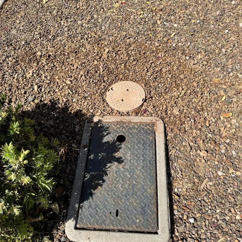 Pressure reducing valve irrigation box with meter cover