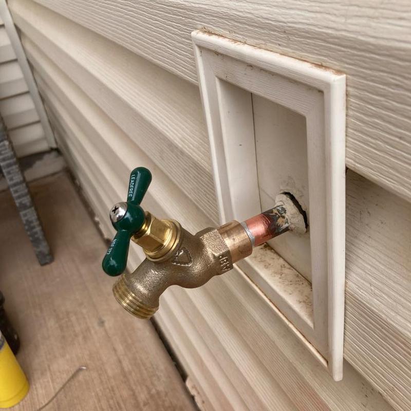 Outdoor hose bib replacement with copper pipe connection