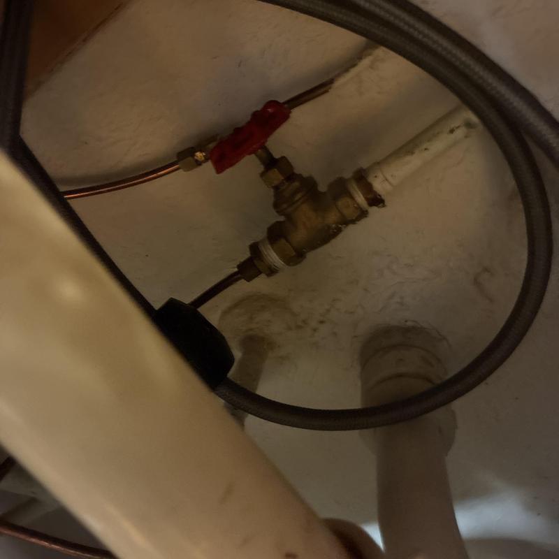 Kitchen refrigerator water supply stop valve and flex line