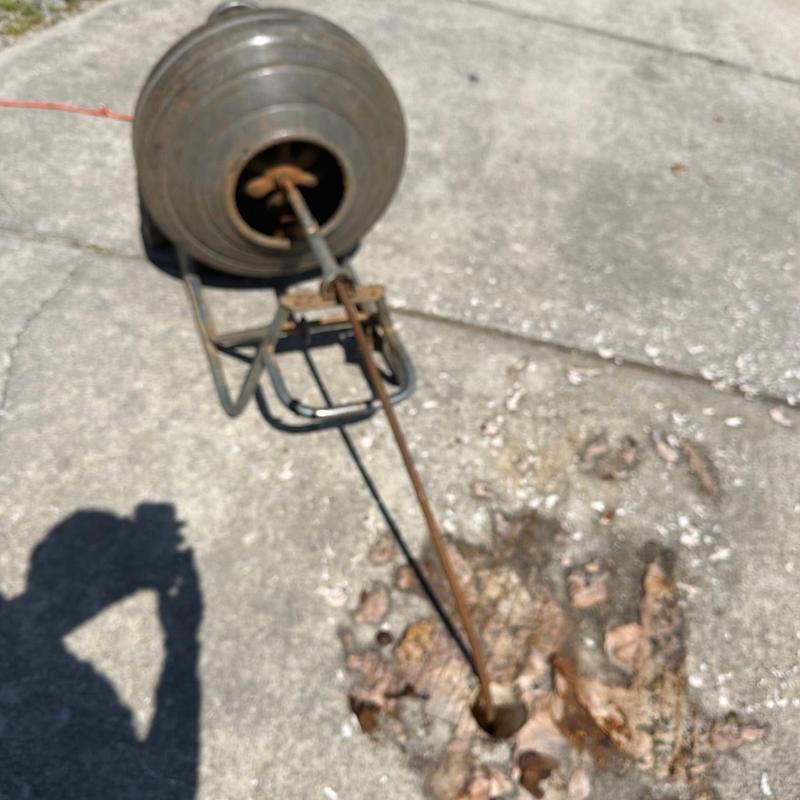 Main sewer line cable cleaning from apartment cleanout