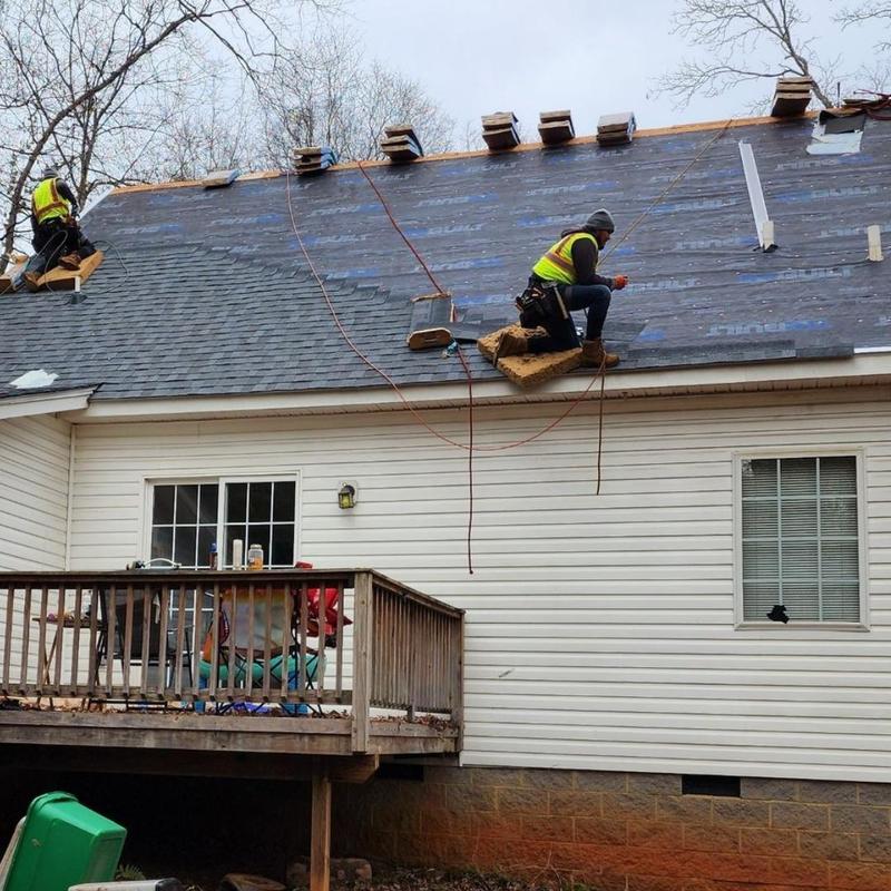 OC Corning Onyx Black roof installation in Greenville SC