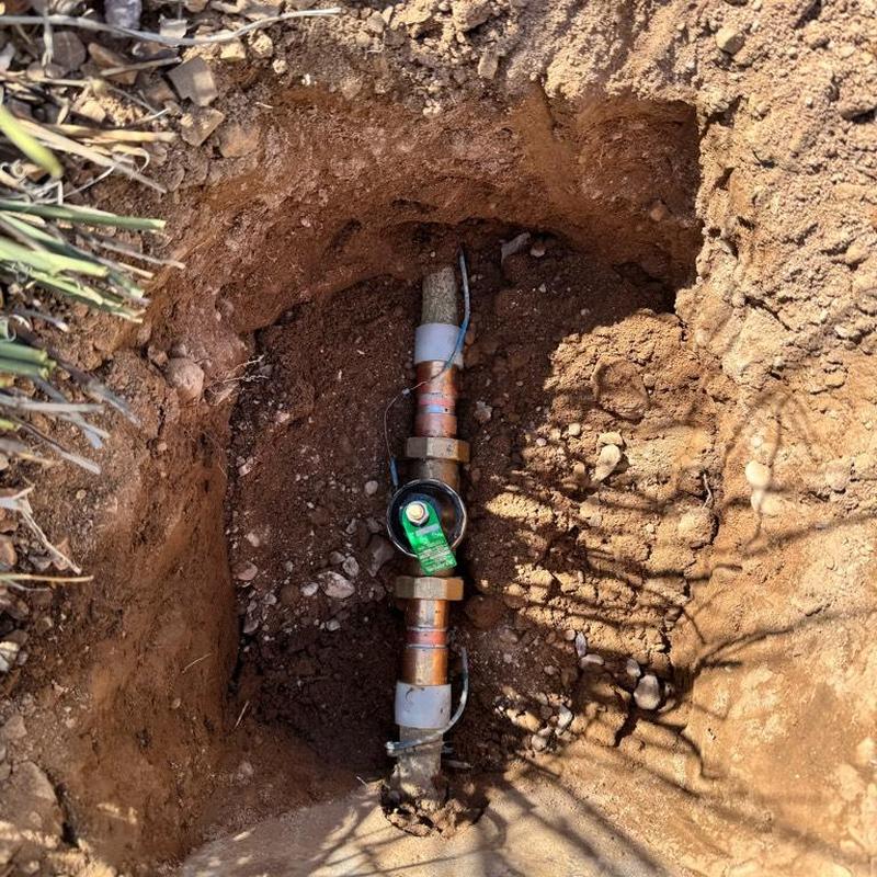 Pressure reducing valve and copper main waterline installation