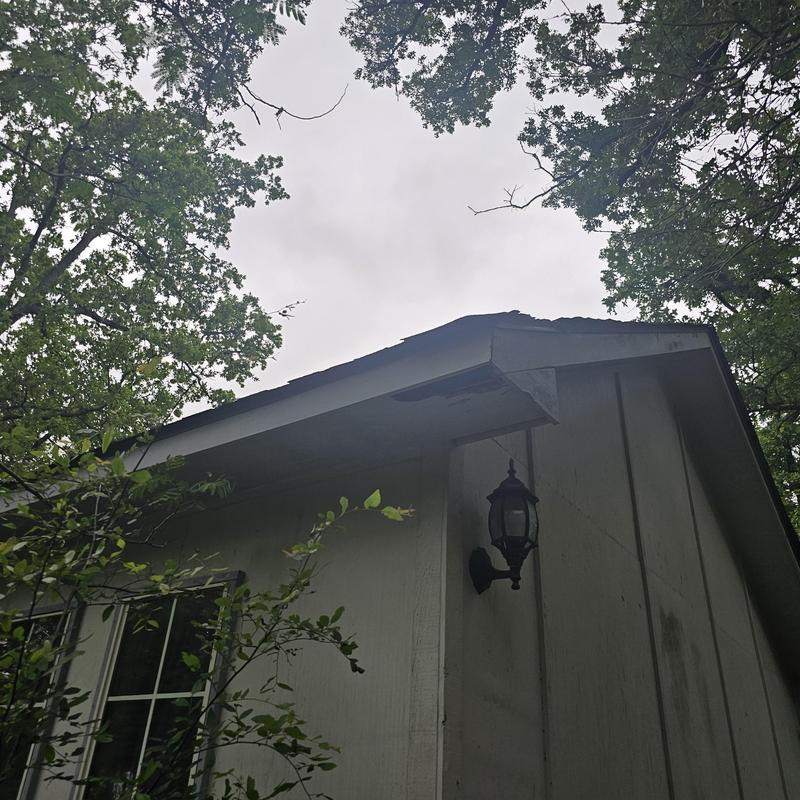 Roof edge and fascia with hail damage in Terrell, TX