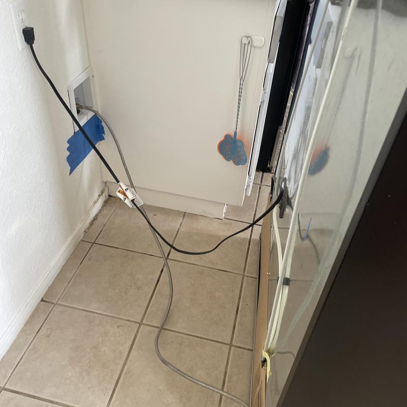 Icemaker shut off valve installation behind refrigerator