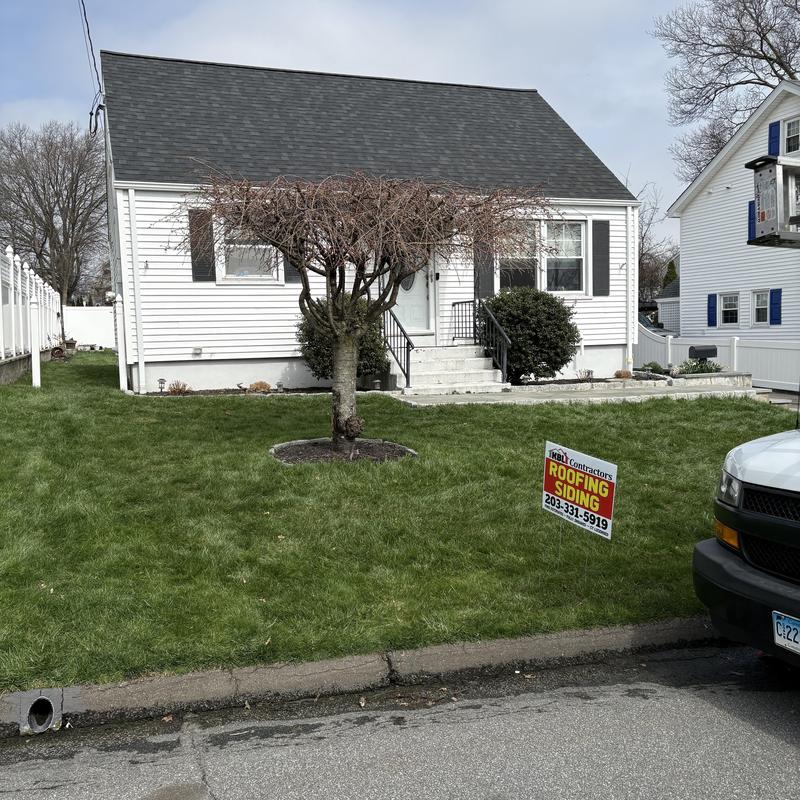 Lifetime roofing system on residential house in Bridgeport