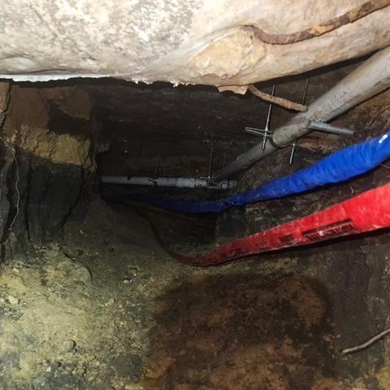 Water supply pipes in narrow crawl space replacement