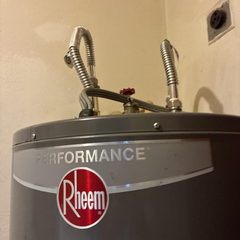 Rheem water heater with new flex line connections
